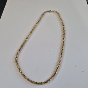 Elegant Gold Colored Chain Necklace